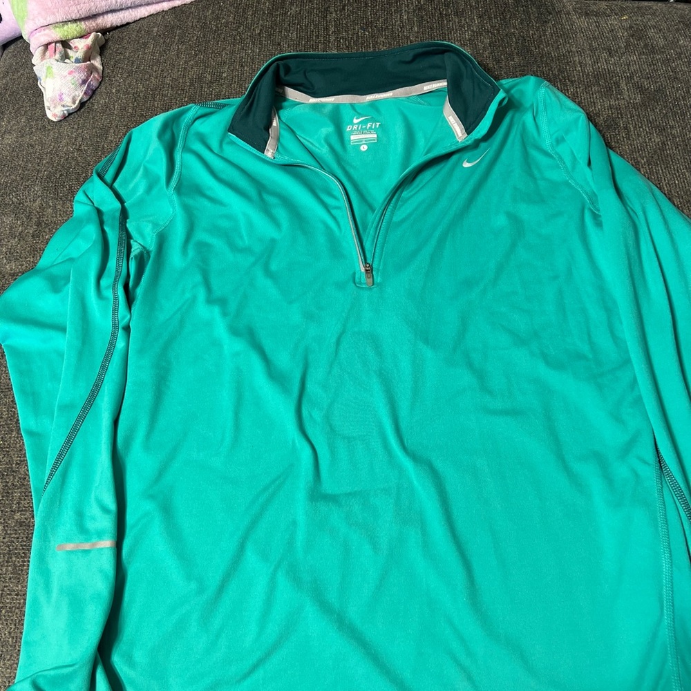 Nike pullover